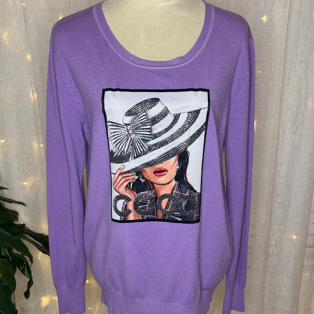 DAVIDA Lavender Graphic Crew Neck Sweater